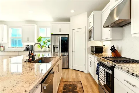 $1,420,000 | 9263 Vista Cove Way, Newark, CA 94560