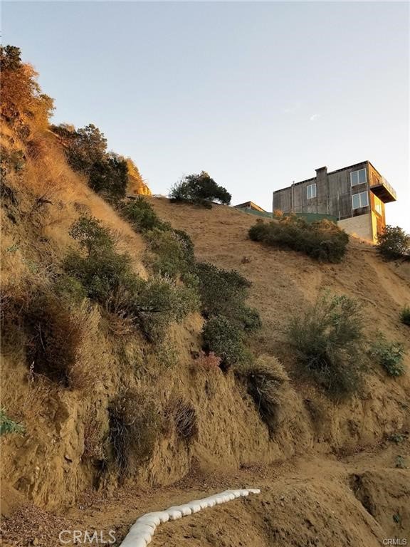 2537 Woodstock Road Los Angeles, CA 90046 - Photo 12 of 13