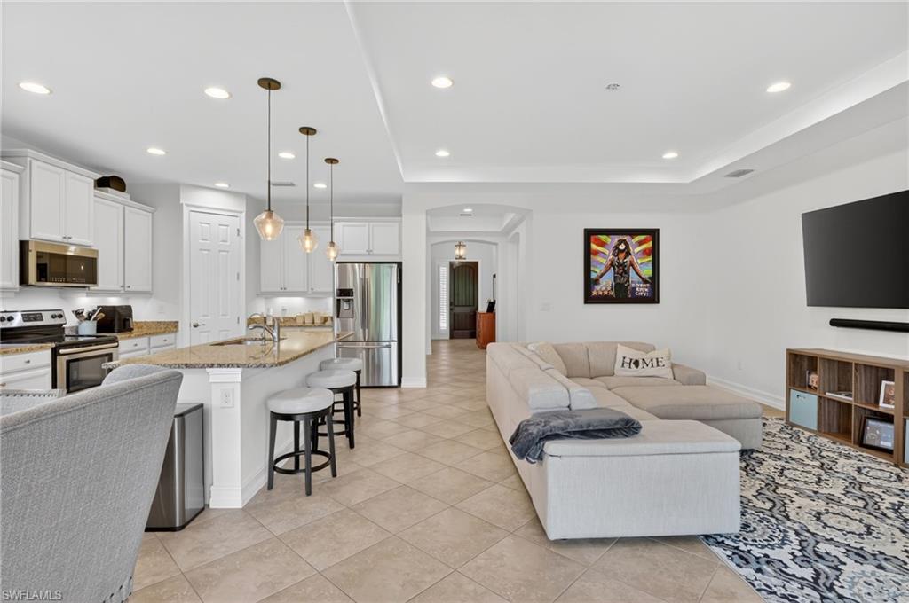 16380 Aberdeen Way Naples, FL 34110 - Photo 8 of 33