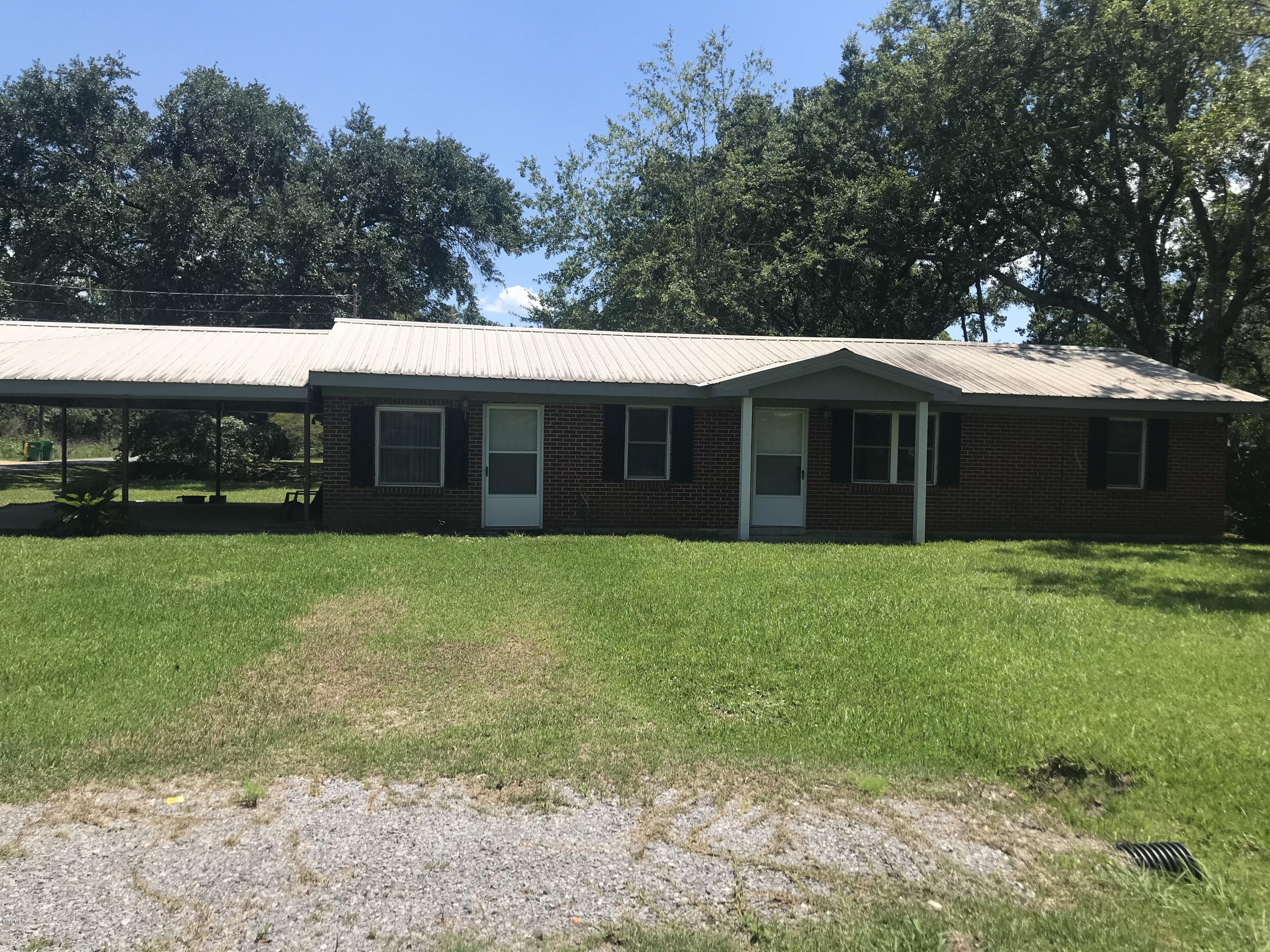 3704 Roberts Road Moss Point, MS 39562 - Photo 2 of 15 BB1611CC-C2BC-4D0E-AADA-53861EB65F81