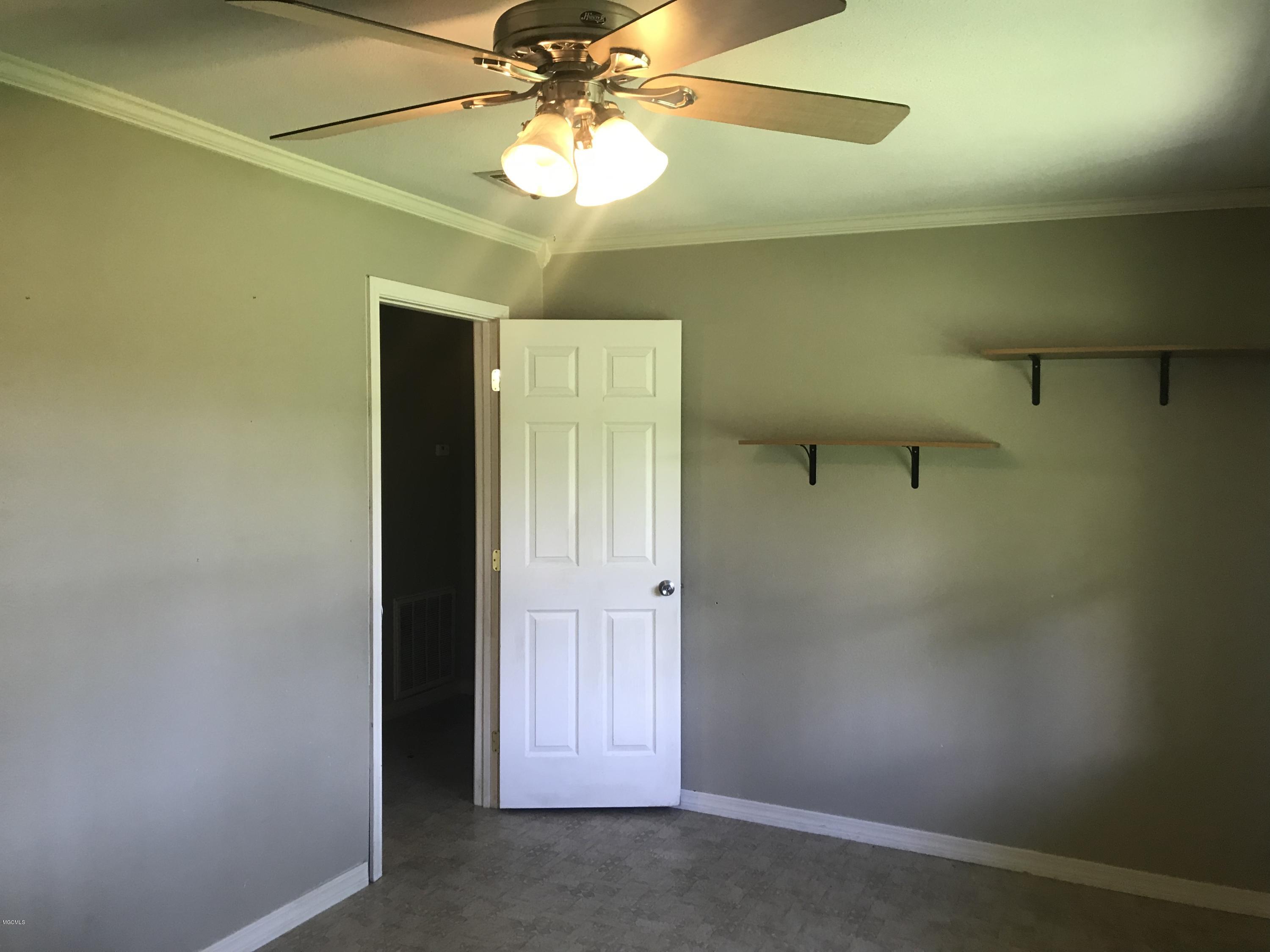 3704 Roberts Road Moss Point, MS 39562 - Photo 7 of 15 26AAE833-99AE-4493-9240-FB93788CE0A6