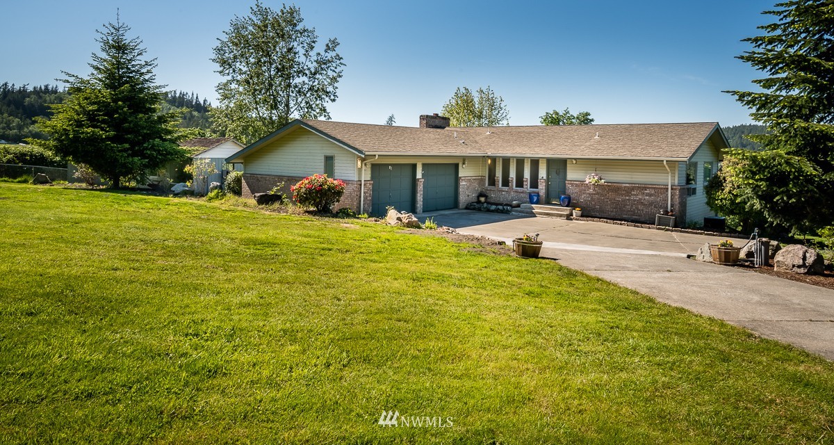 4941 Sharpe Road Anacortes, WA 98221 - Photo 3 of 21
