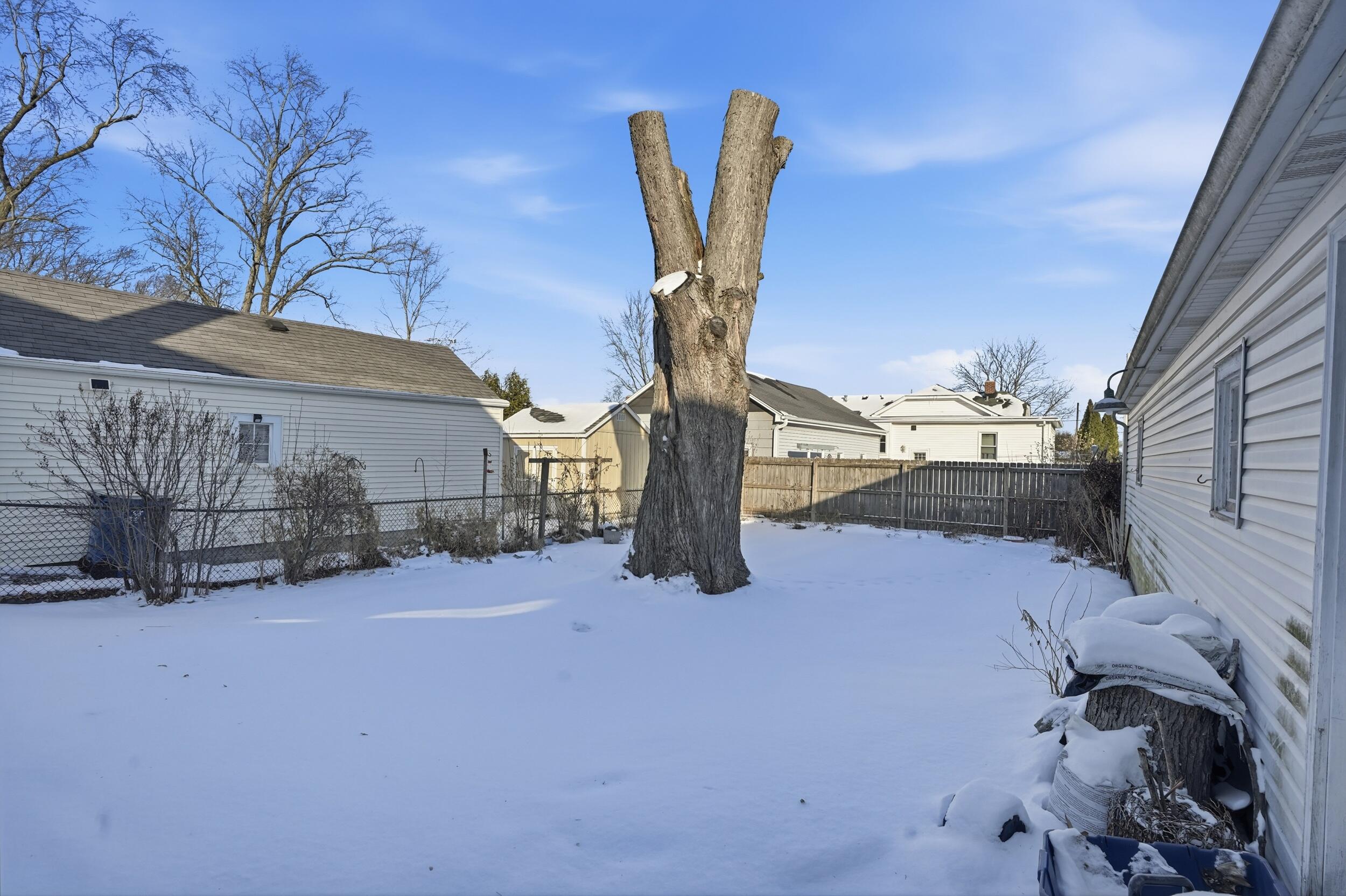 624 North West Street Crown Point, IN 46307 - Photo 25 of 32 2500x1665