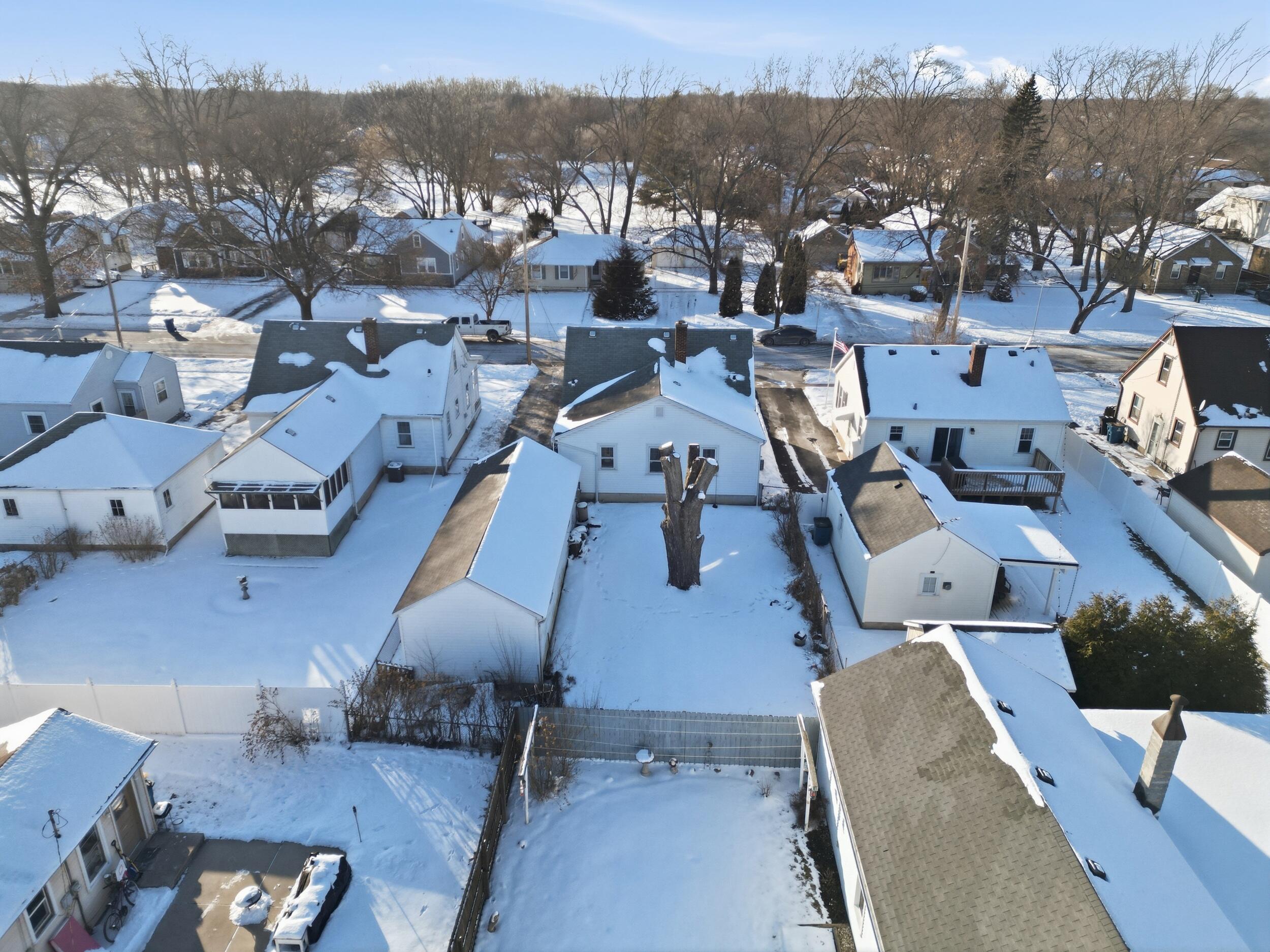 624 North West Street Crown Point, IN 46307 - Photo 27 of 32 2500x1875