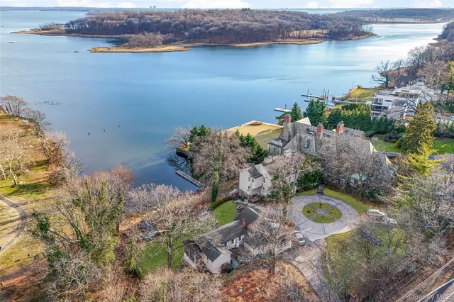 $2,999,000 | 50 Shore Road, Pelham, NY 10803