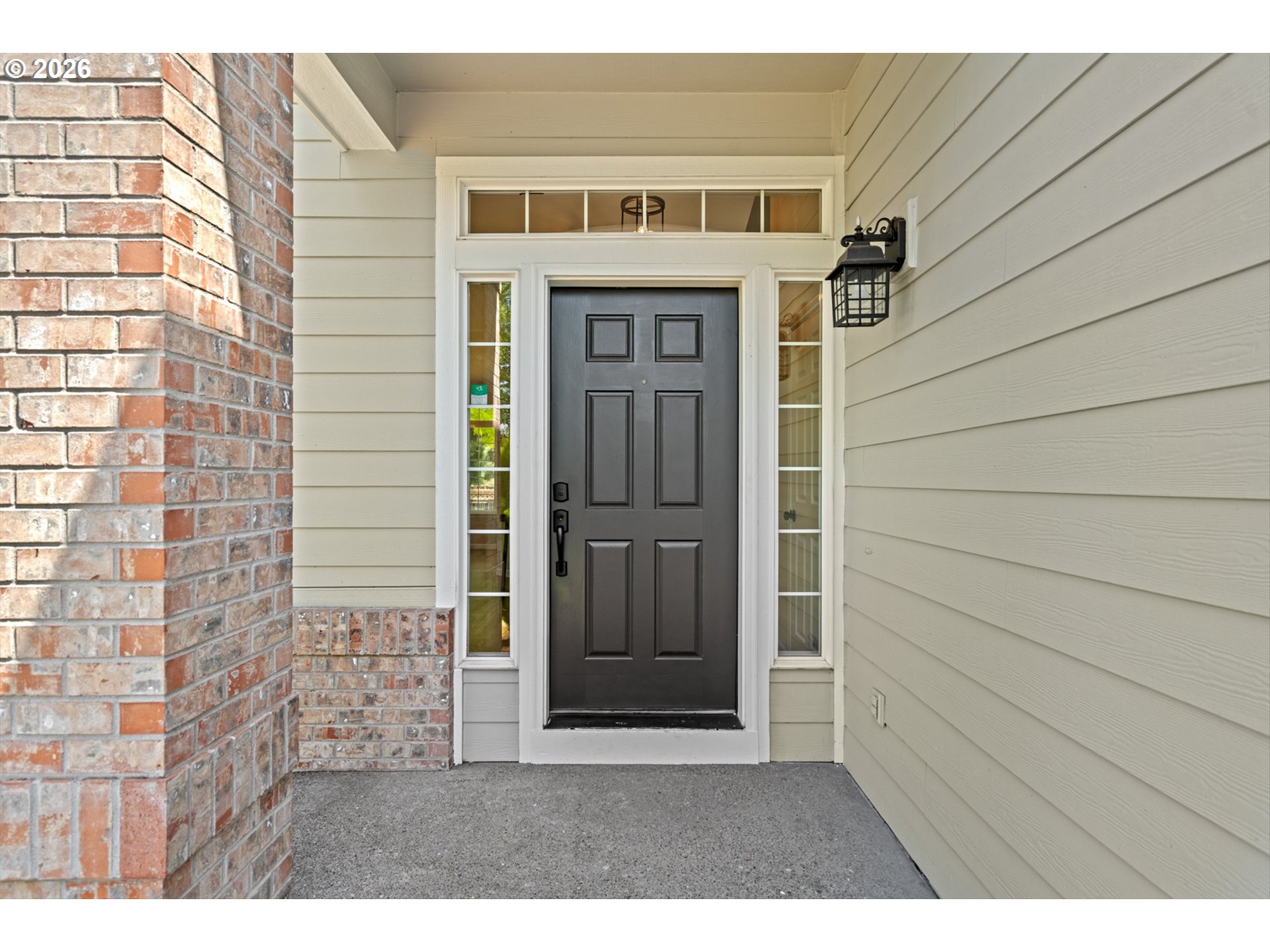 462 Southwest 211th Avenue Beaverton, OR 97006 - Photo 3 of 40 a view of front door of house
