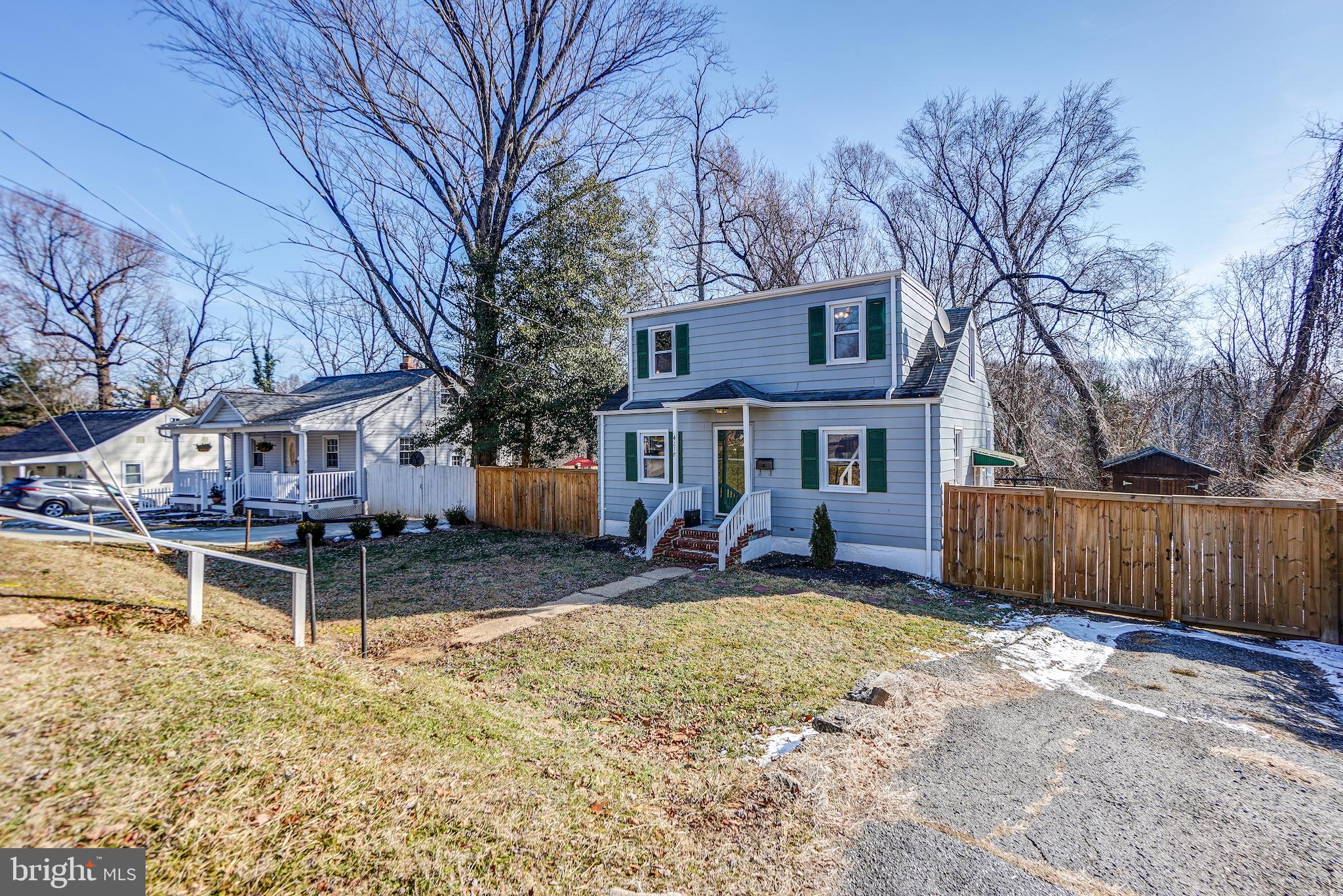 4218 Round Hill Road Silver Spring, MD 20906 - Photo 3 of 36 Sweet, Tons of Parking