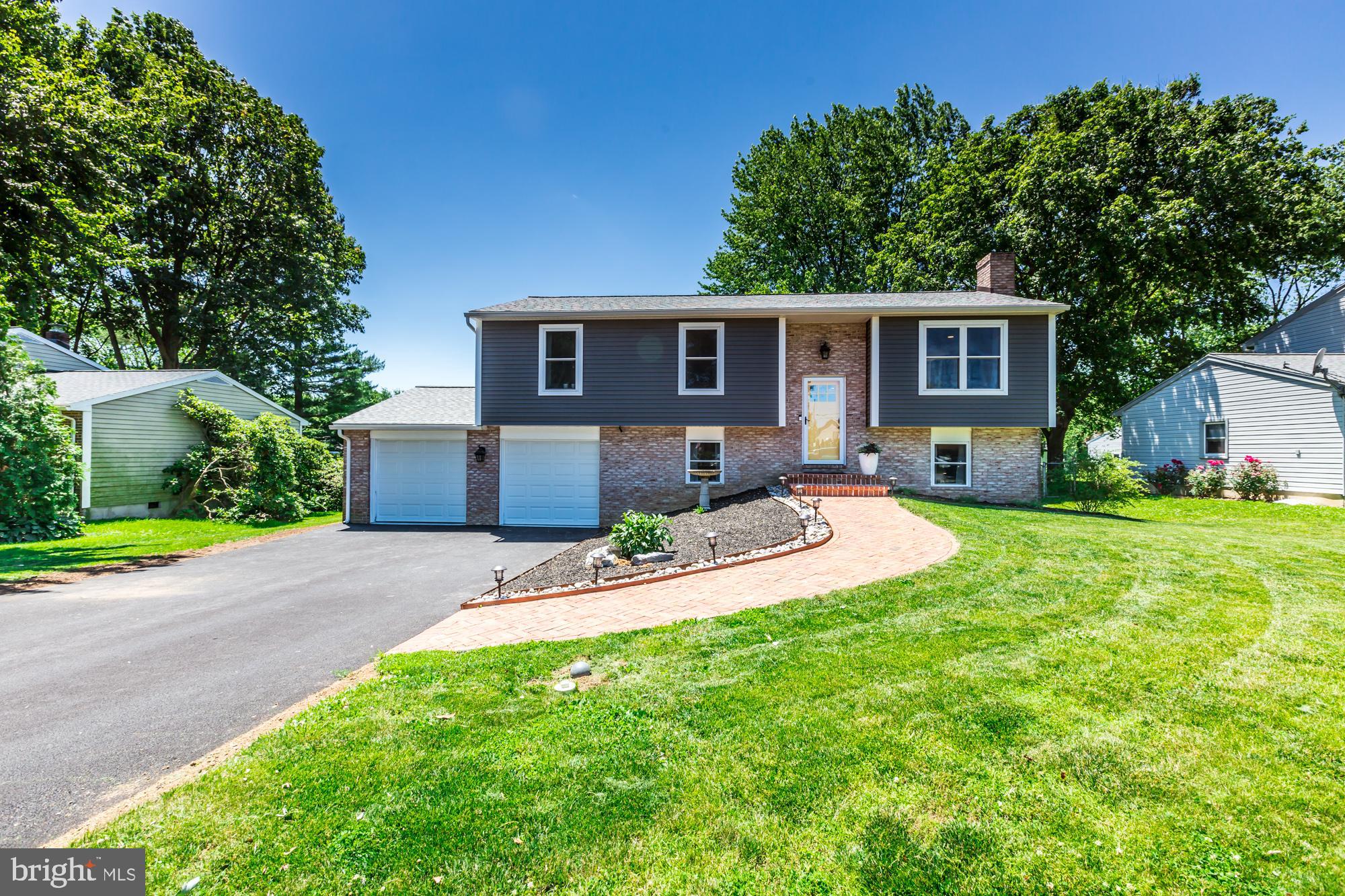 462 Amesbury Road Lancaster, PA 17601 - Photo 1 of 45
