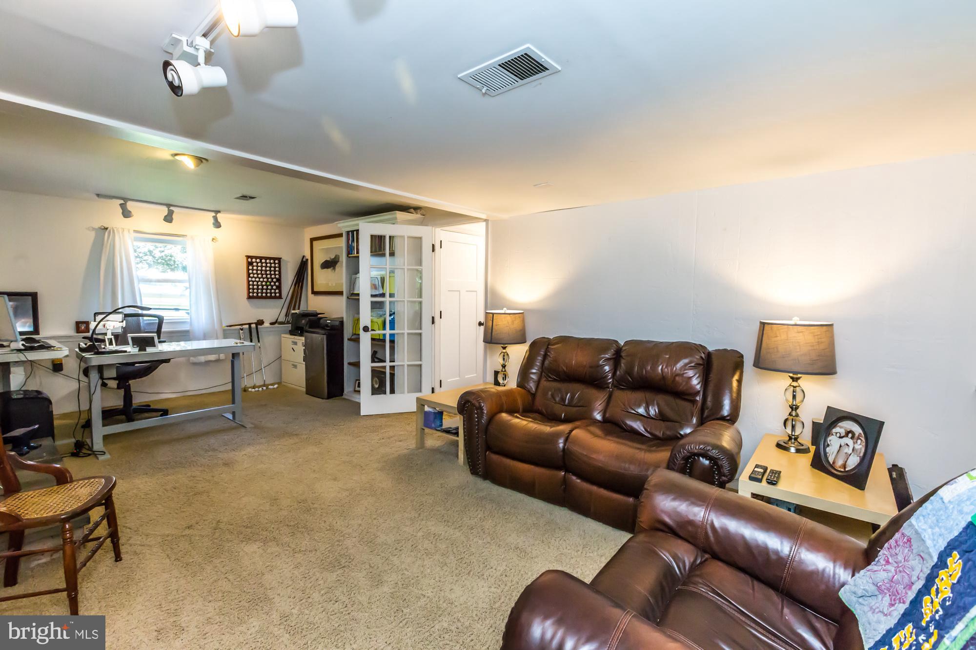 462 Amesbury Road Lancaster, PA 17601 - Photo 30 of 45