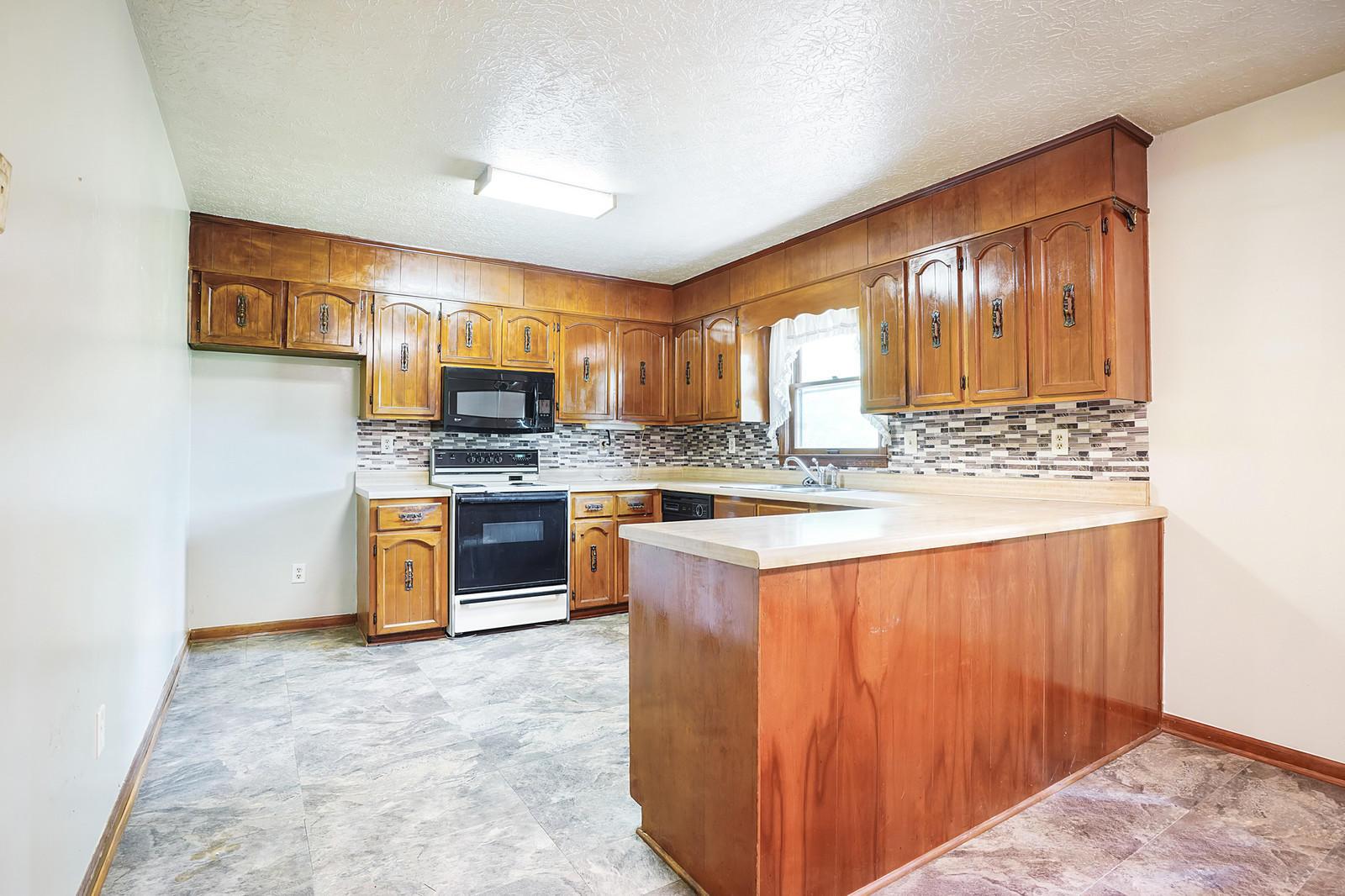 13260 Middlefork Road Amanda, OH 43102 - Photo 23 of 44