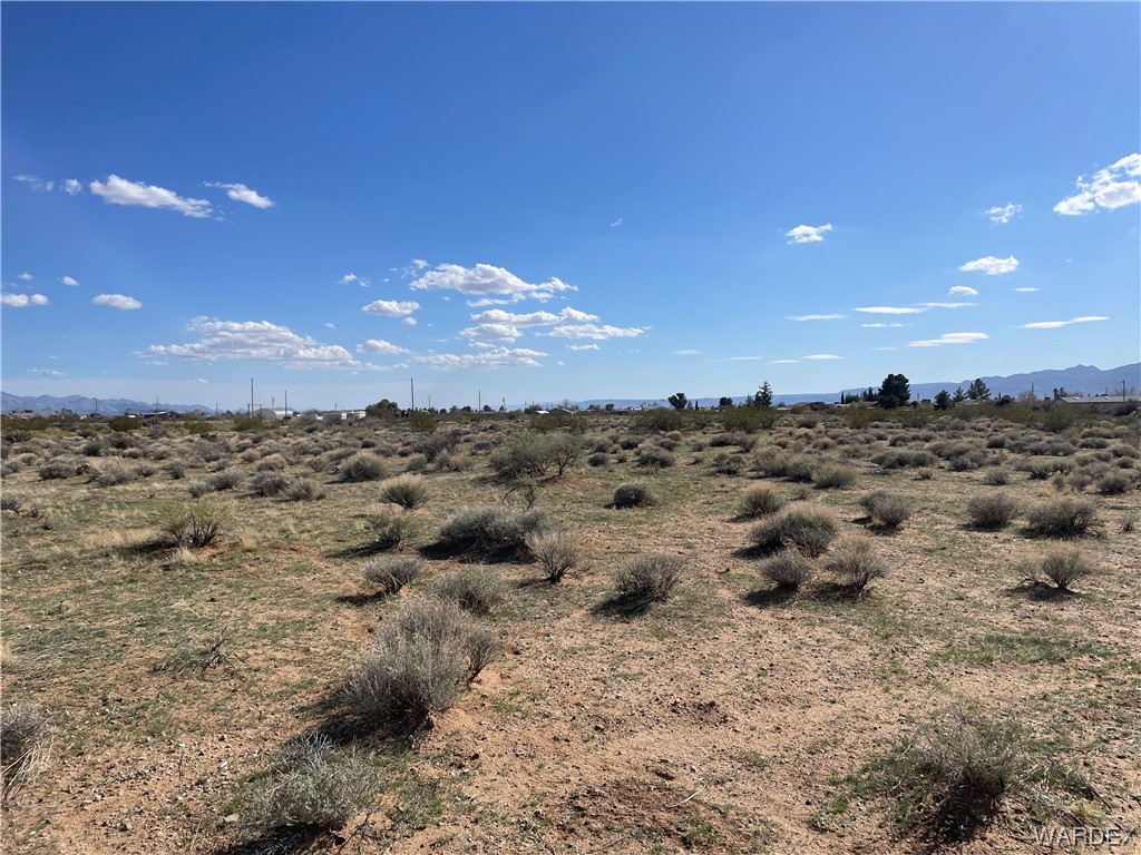 3999 Verde Road Golden Valley, AZ 86413 - Photo 17 of 18