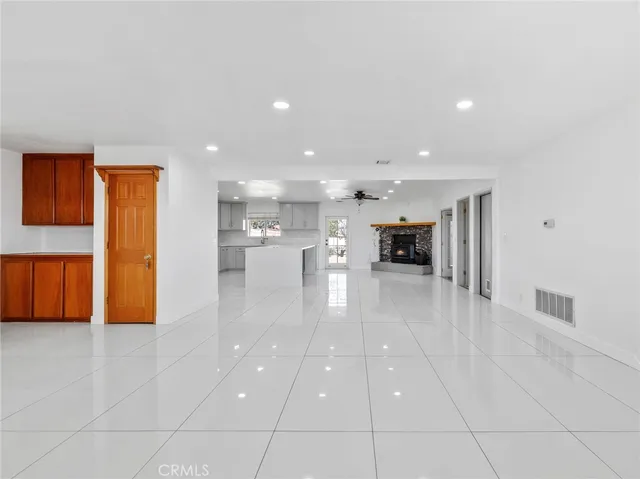 a close view of a fireplace in living room