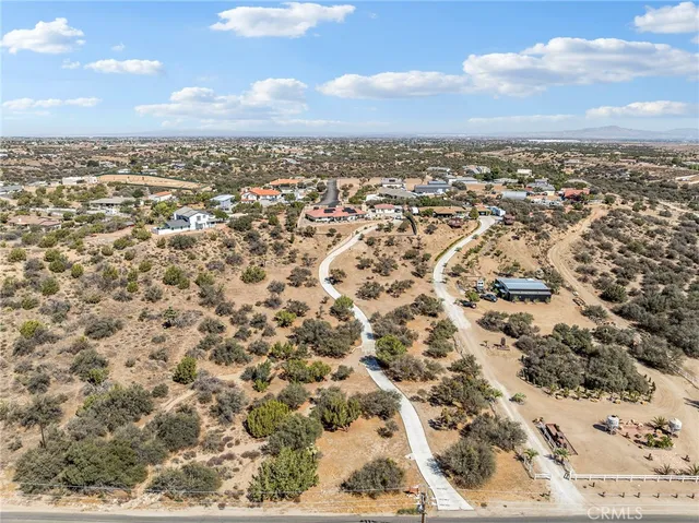 $775,000 | 10660 Ranchero Road, Oak Hills, CA 92344