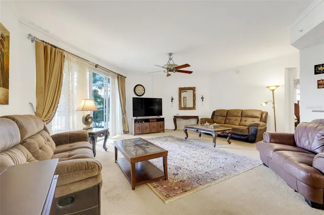 $2,500 | 6336 Buford Street, Unit 209, Orlando, FL 32835