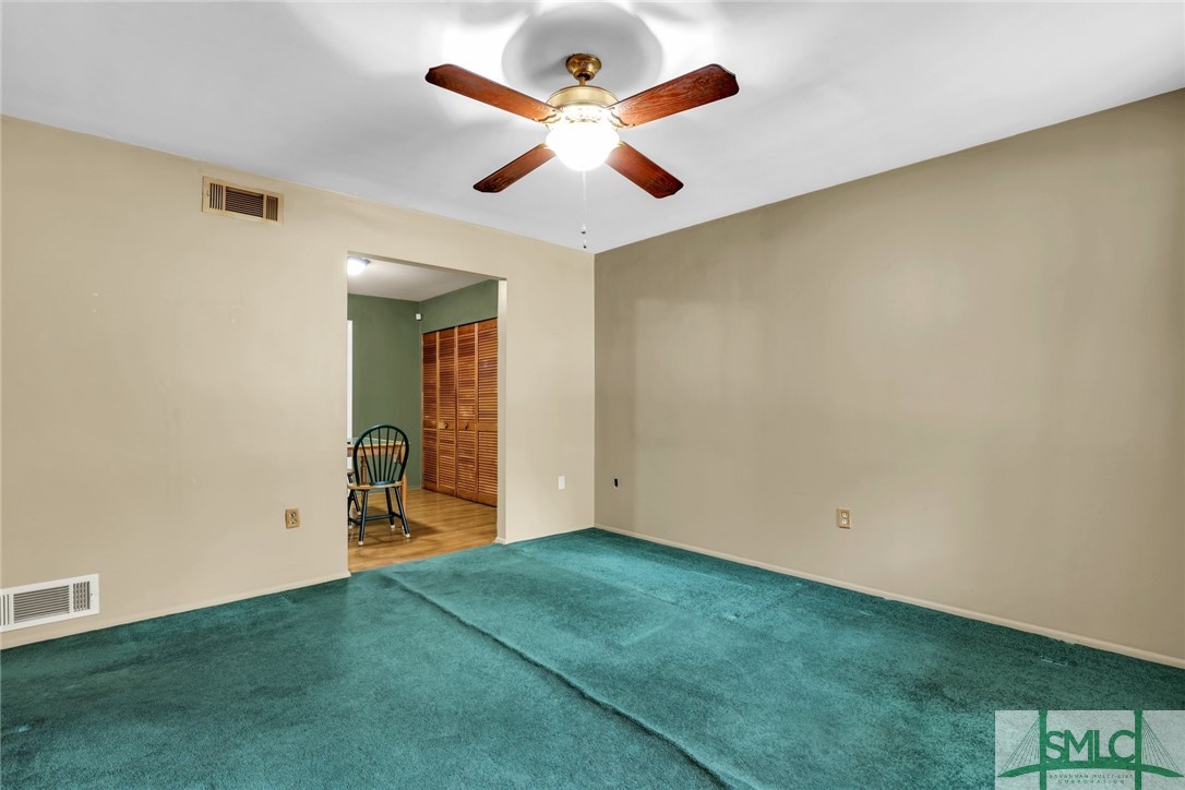 29 Sherwood Road Savannah, GA 31406 - Photo 13 of 46 Living room