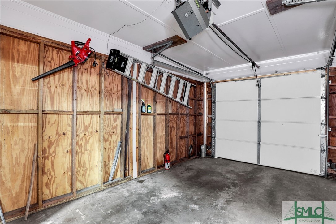 29 Sherwood Road Savannah, GA 31406 - Photo 38 of 46 Garage