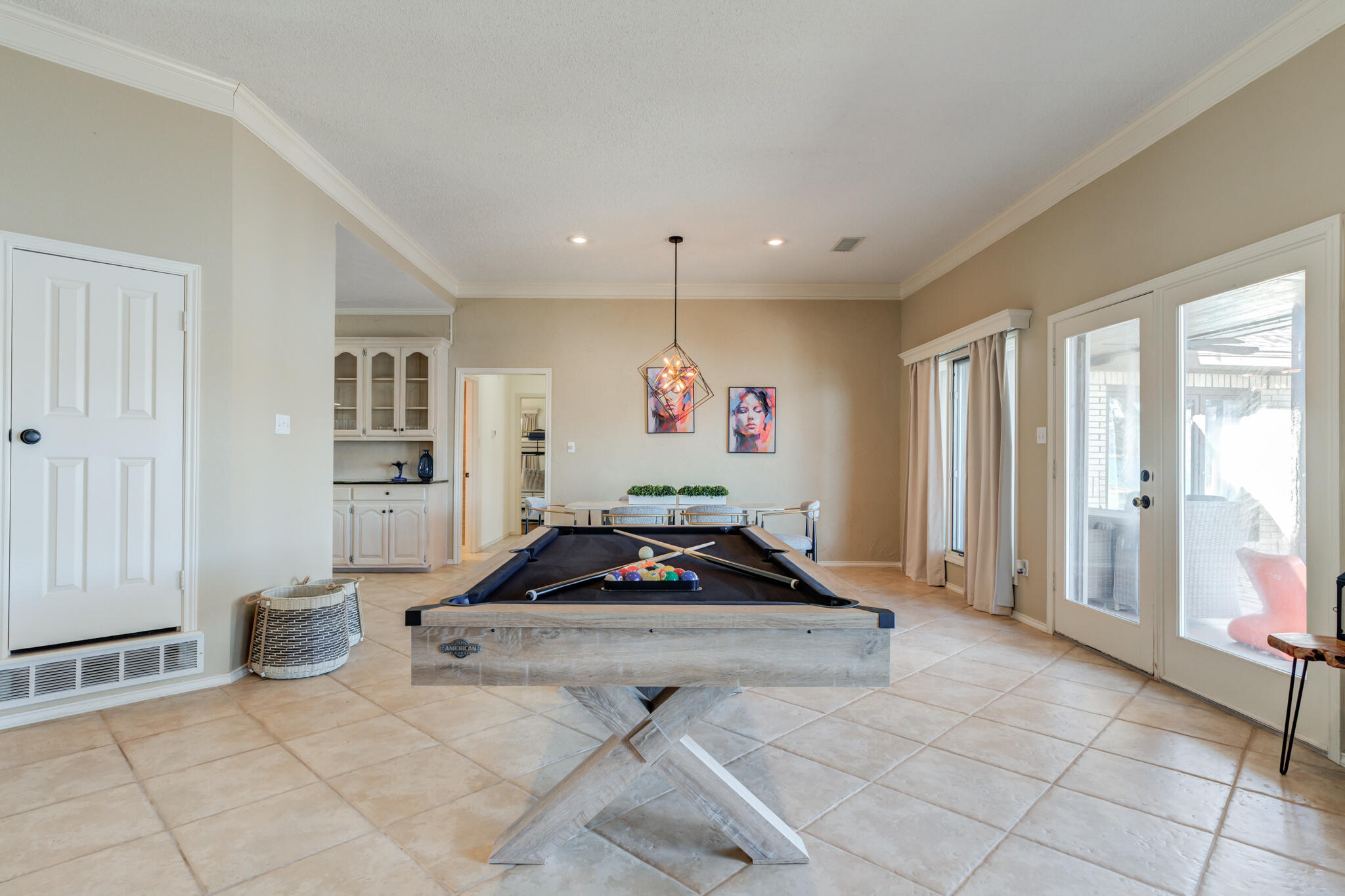 16 South Lake Shore Drive Ransom Canyon, TX 79366 - Photo 21 of 64 a room that has a couch and a window in it