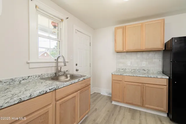 $137,000 | 808 Cabarrus Street, Edenton, NC 27932