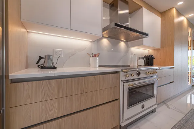 $8,000 | 3474 South Ocean Boulevard, Unit 2, Palm Beach, FL 33480