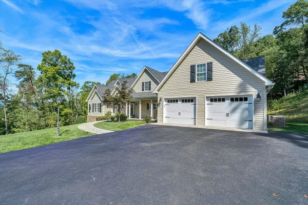 $773,000 | 6540 Hidden Falls, Salem, VA 24153