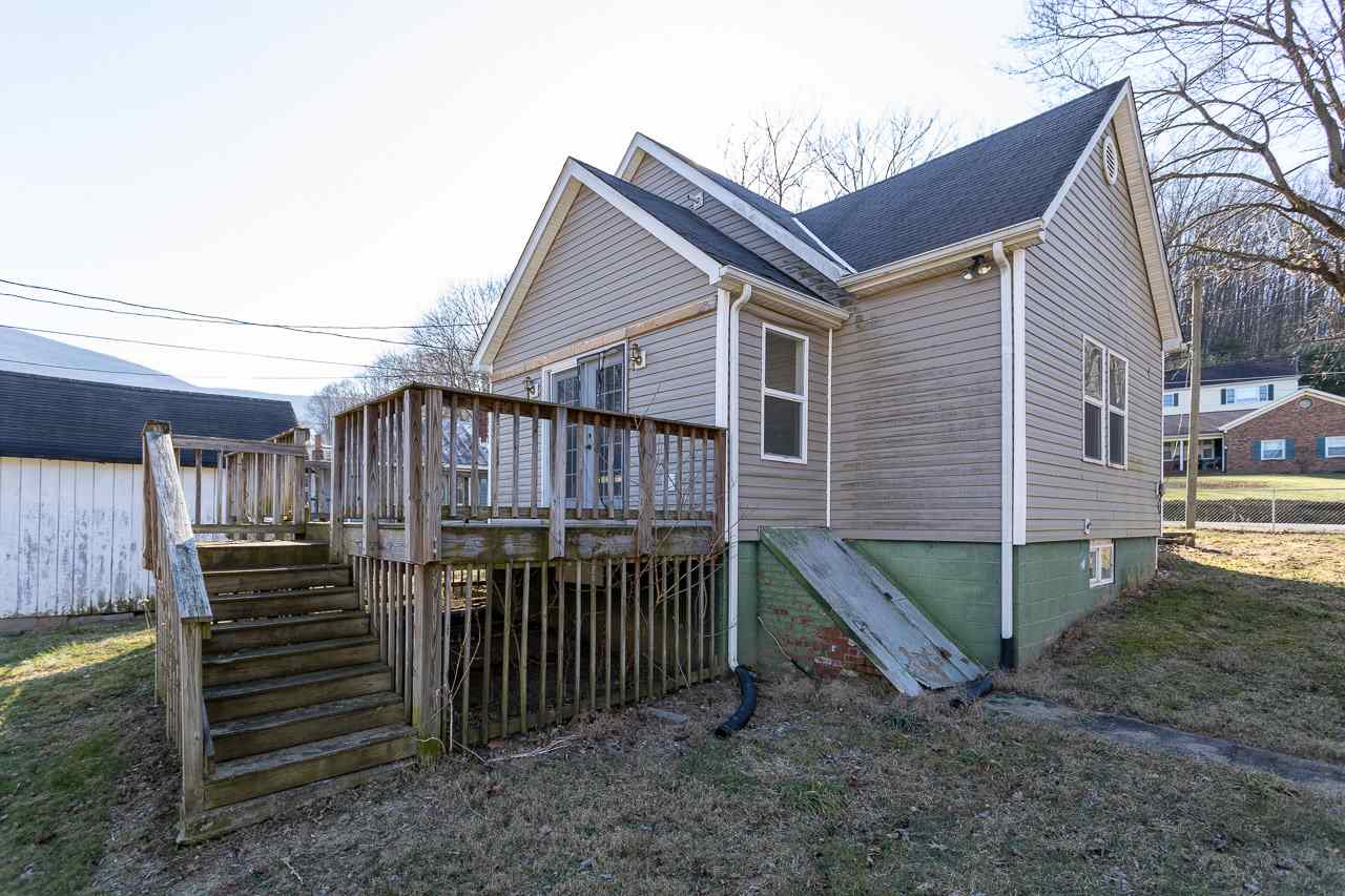 3433 Pine Grove Road Stanley, VA 22851 - Photo 3 of 19 Gallery Image 3
