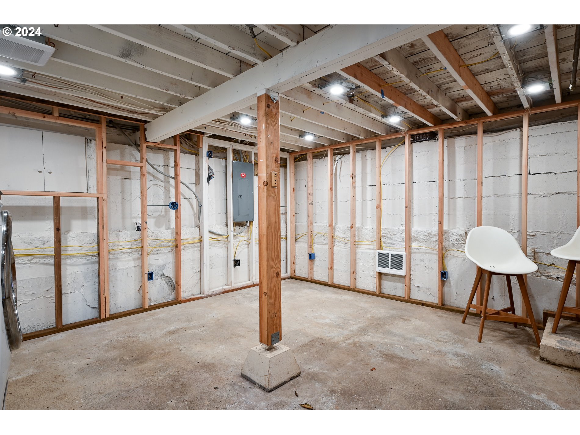 3121 Southwest Spring Garden Street Portland, OR 97219 - Photo 30 of 31 Gallery Image 30