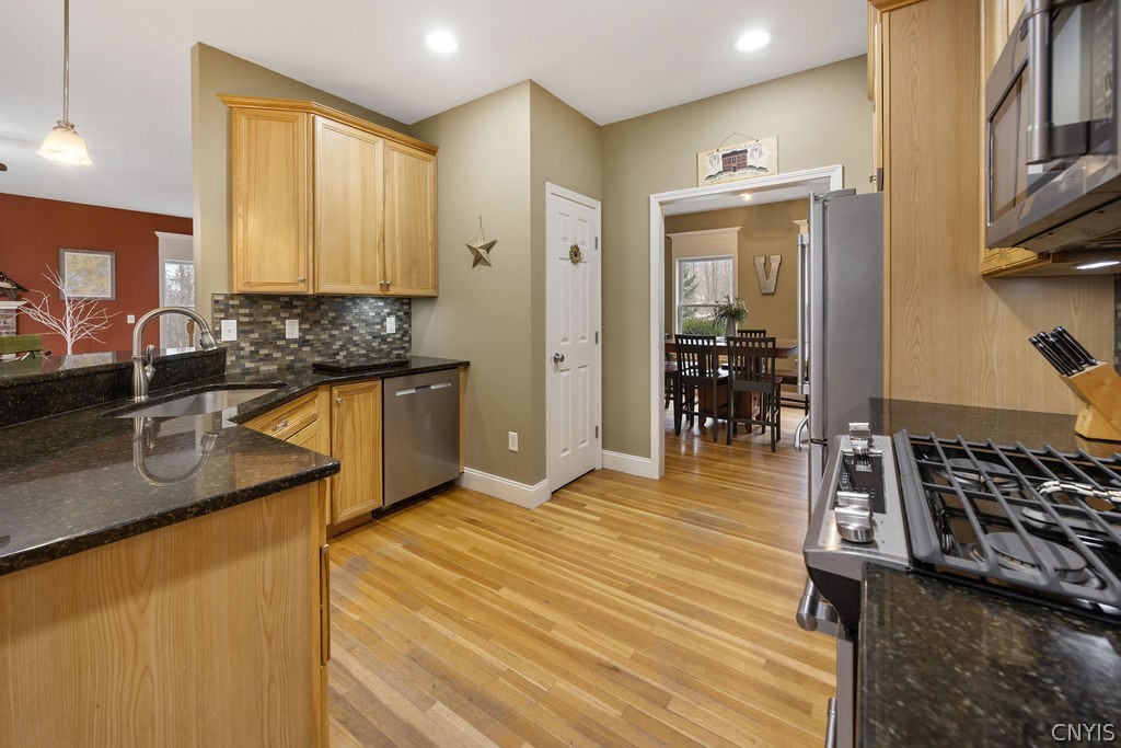 8001 Wise Road Manlius, NY 13104 - Photo 7 of 41