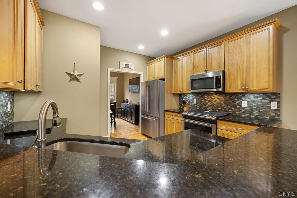 8001 Wise Road Manlius, NY 13104 - Photo 9 of 41