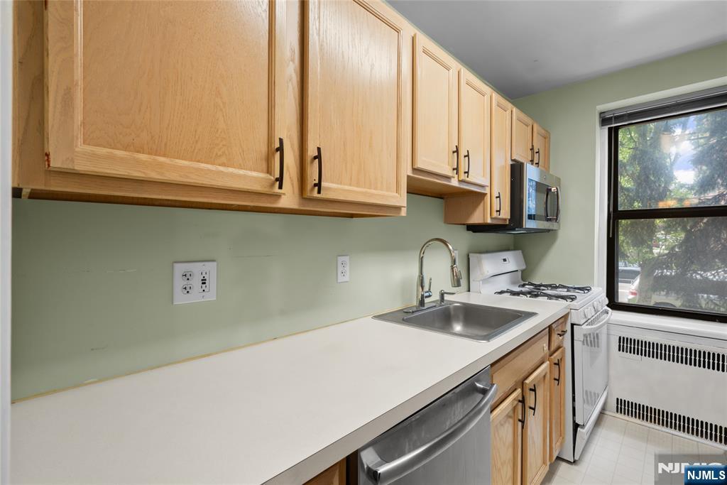 100 Prospect Avenue, Unit 1O Hackensack, NJ 07601 - Photo 14 of 22