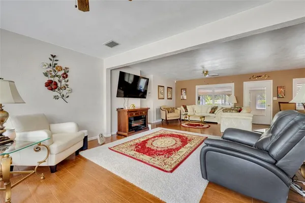 $340,000 | 29 Jasmine Drive, DeBary, FL 32713