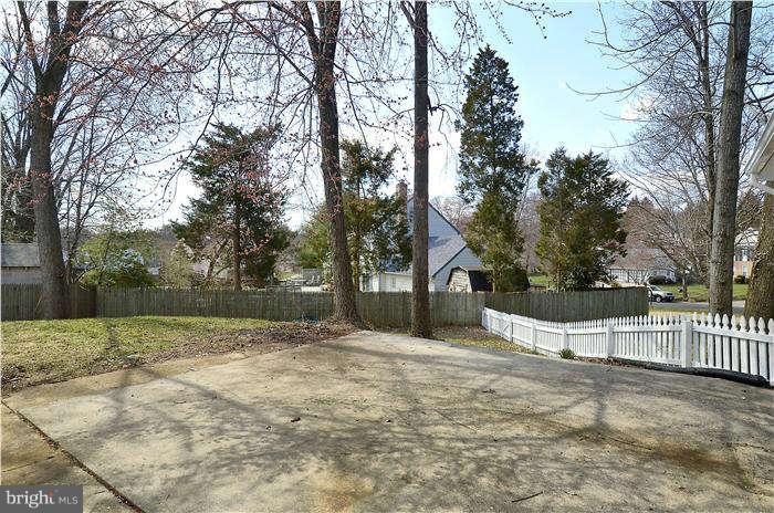 13739 Lockdale Road Silver Spring, MD 20906 - Photo 22 of 24 Exterior (General)