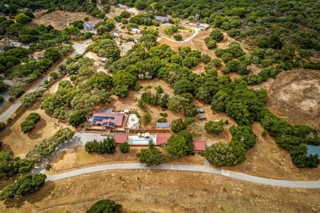 $1,750,000 | 8697 Dyer Road, Salinas, CA 93907