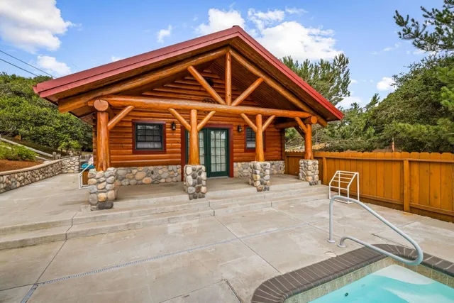 $1,750,000 | 8697 Dyer Road, Salinas, CA 93907