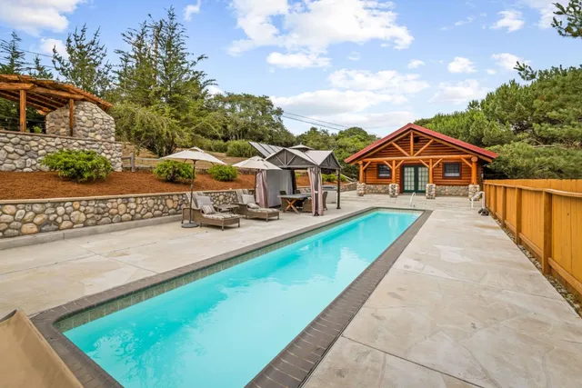 $1,750,000 | 8697 Dyer Road, Salinas, CA 93907