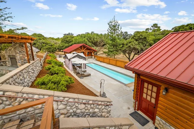 $1,750,000 | 8697 Dyer Road, Salinas, CA 93907