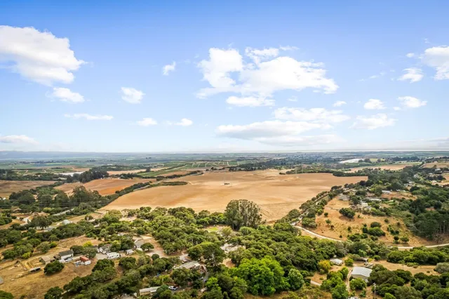 $1,750,000 | 8697 Dyer Road, Salinas, CA 93907