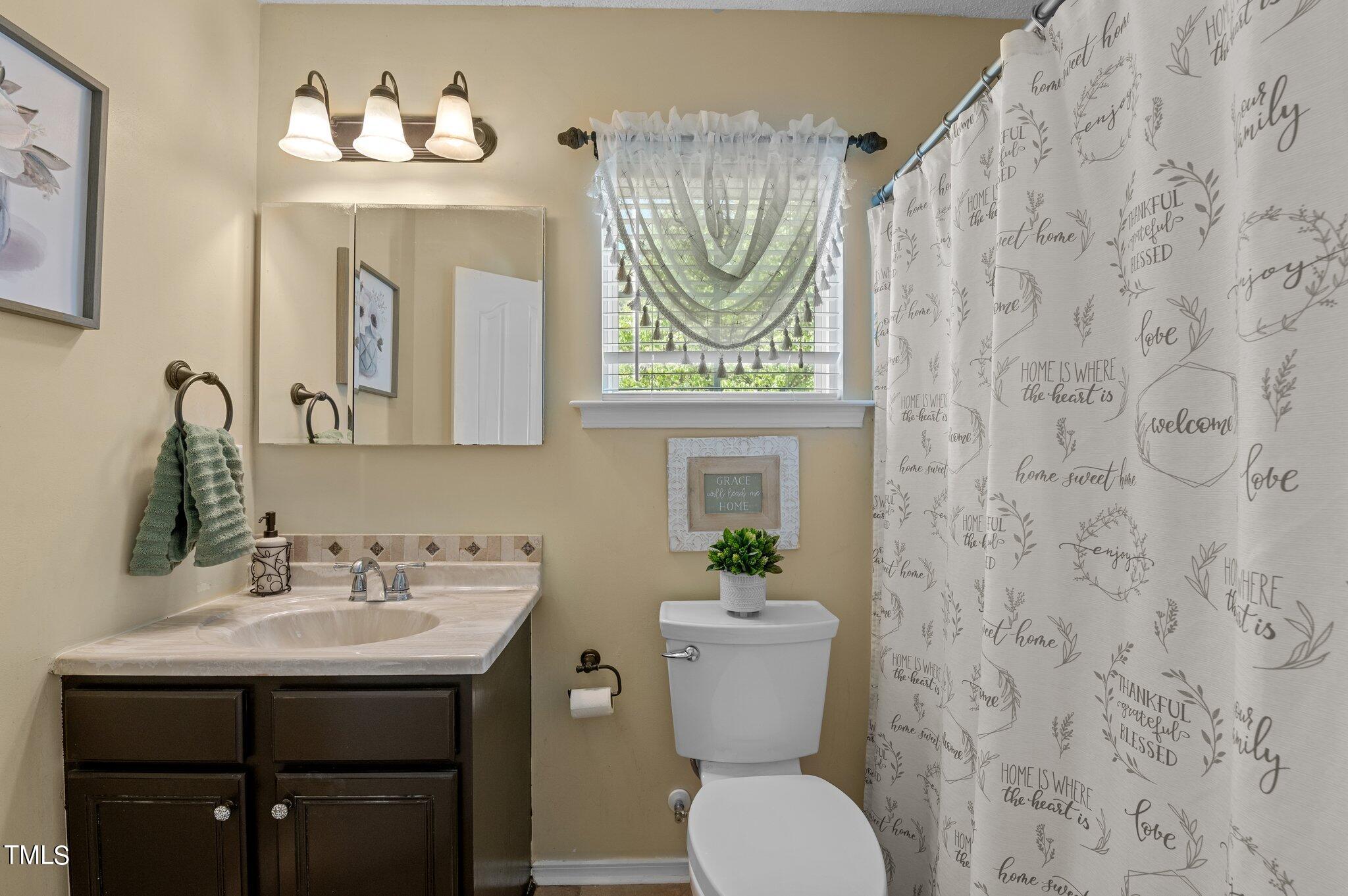 5504 Enoree Lane Raleigh, NC 27616 - Photo 22 of 54 25-web-or-mls-DSC_7103