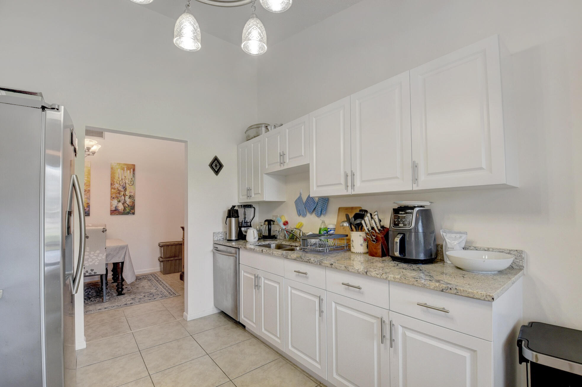 724 Lago Road Delray Beach, FL 33445 - Photo 6 of 37 22_dsc_5141_2_3_4_5