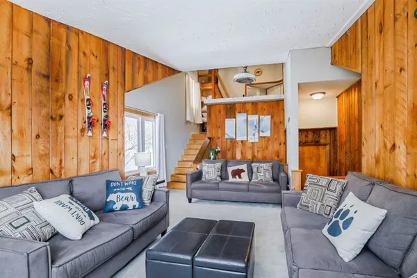 $179,900 | 34 Weetamoo Trail, Unit 16, Campton, NH 03223