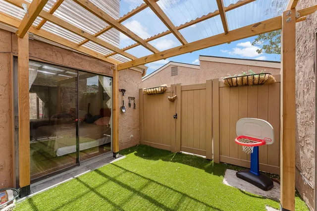 a view of outdoor space