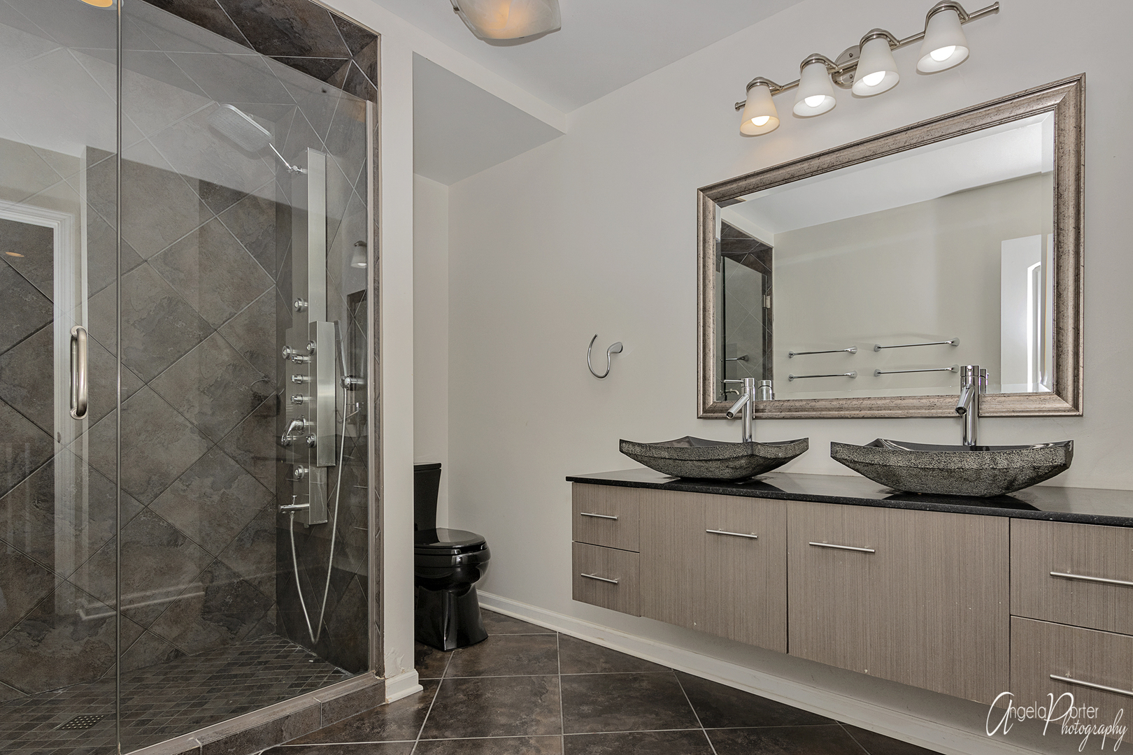 255 Rodenburg Road Roselle, IL 60172 - Photo 22 of 26