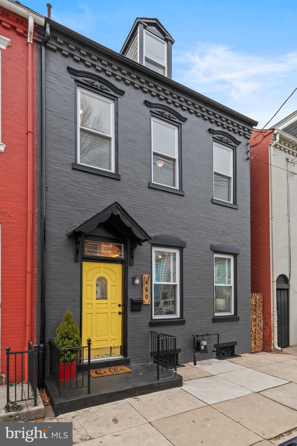 460 South Queen Street Lancaster, PA 17603 - Photo 19 of 20 Front of House