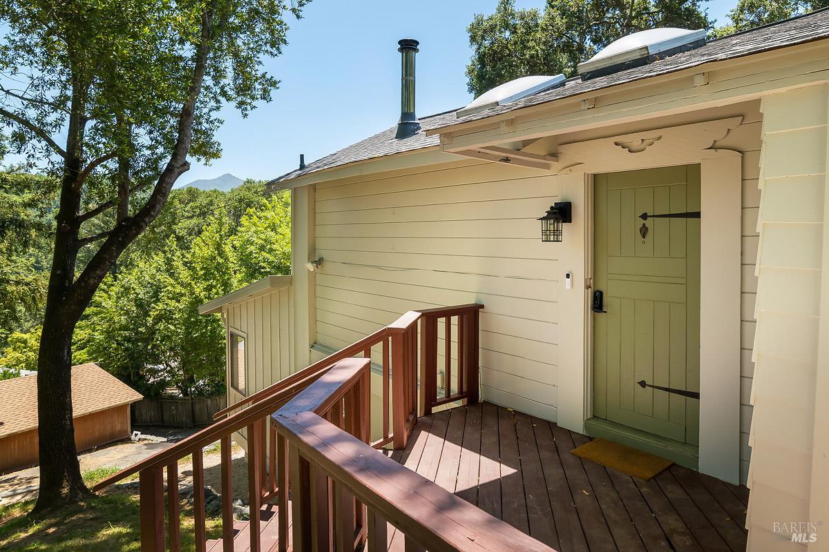 53 Madrone Road Fairfax, CA 94930 - Photo 21 of 25 What an inviting home!