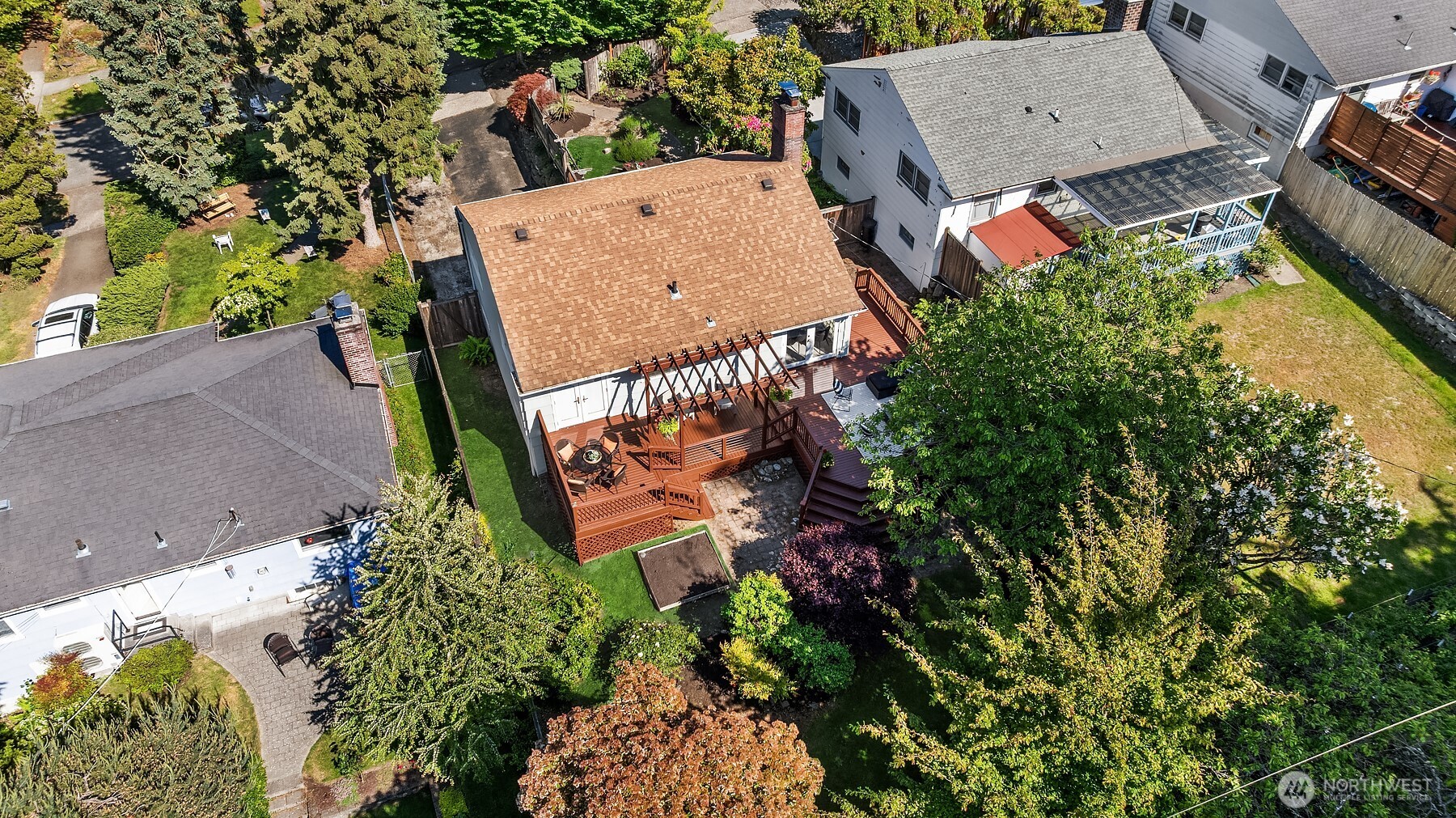 4007 49th Avenue Southwest Seattle, WA 98116 - Photo 32 of 38