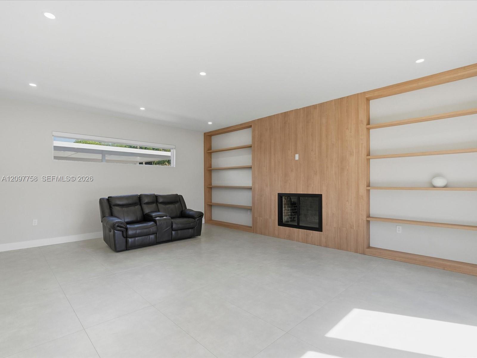 8440 Southwest 34th Terrace Miami, FL 33155 - Photo 12 of 69 Gallery Image 12