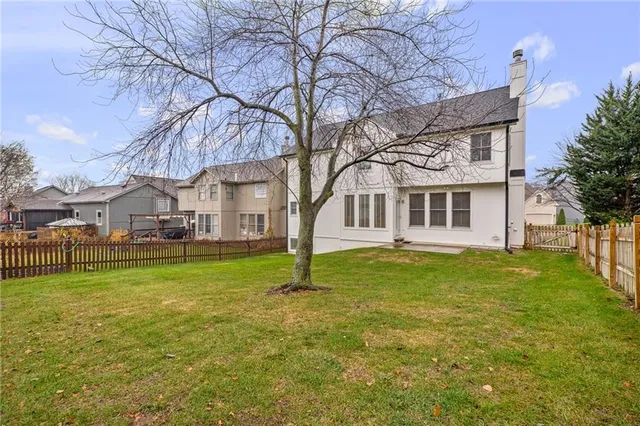 $525,000 | 8031 West 122nd Terrace, Overland Park, KS 66213