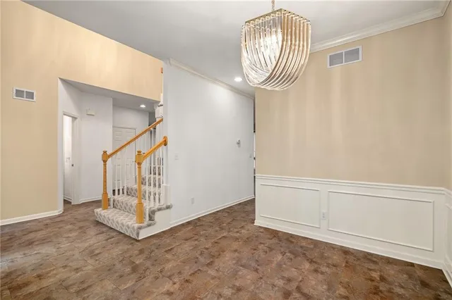 $525,000 | 8031 West 122nd Terrace, Overland Park, KS 66213