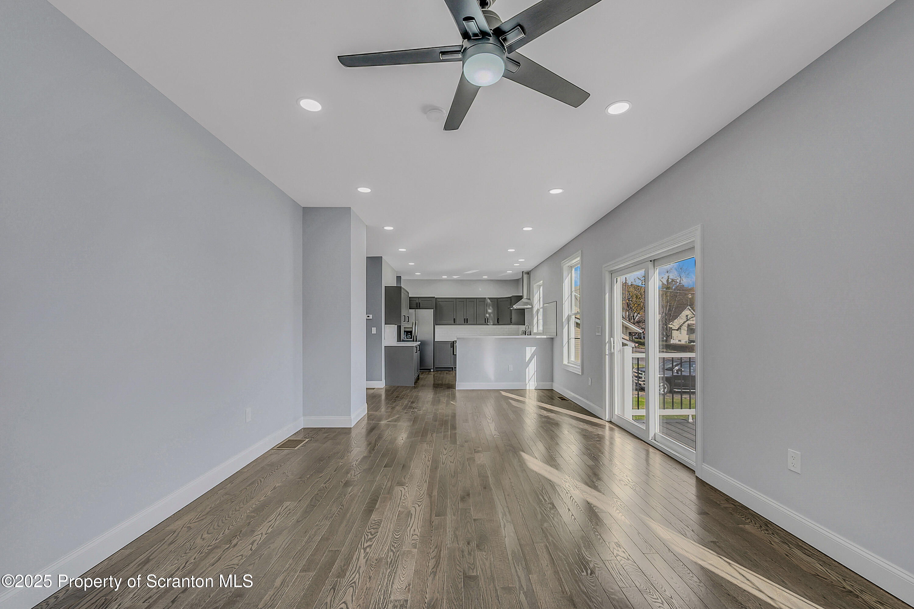 11 Riverview Drive Jessup, PA 18434 - Photo 13 of 58 LR to Kitchen