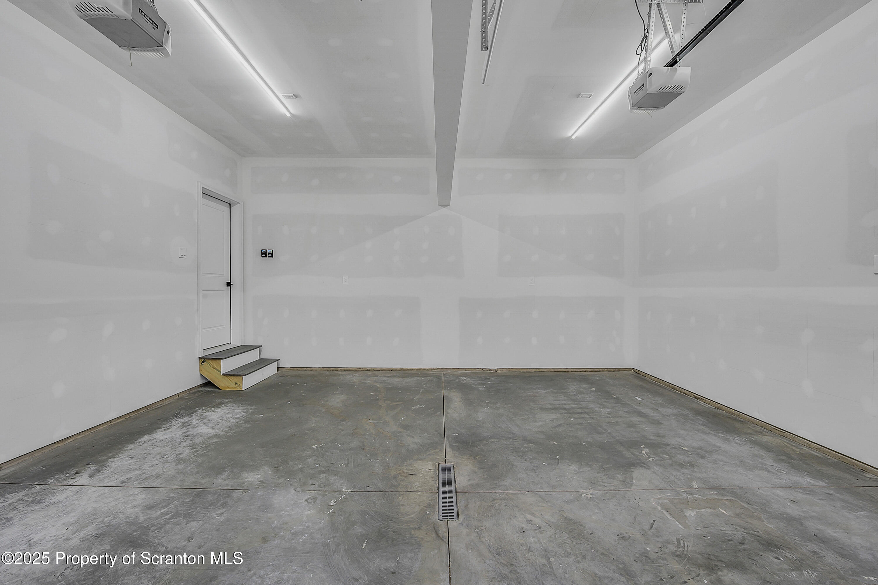 11 Riverview Drive Jessup, PA 18434 - Photo 58 of 58 a view of a room with rack