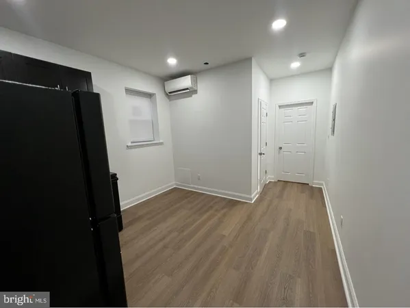 $1,000 | 2115 East Chelten Avenue, Unit 2, Philadelphia, PA 19138